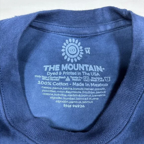 The Mountain Blue Tie-Dye Golden Retriever Puppy Dog USA Flag T-Shirt Adult Med - Picture 4 of 5